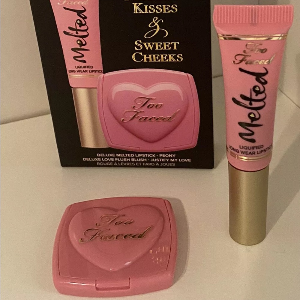 New Too Faced Melted Kisses and Sweet Cheeks Mini Set peony.